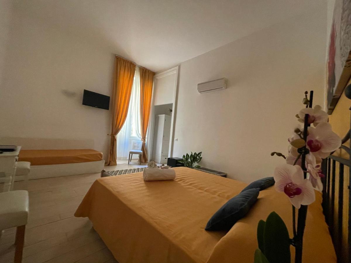 Ad Cavour Luxury Rooms - By Ad Roma Exteriör bild