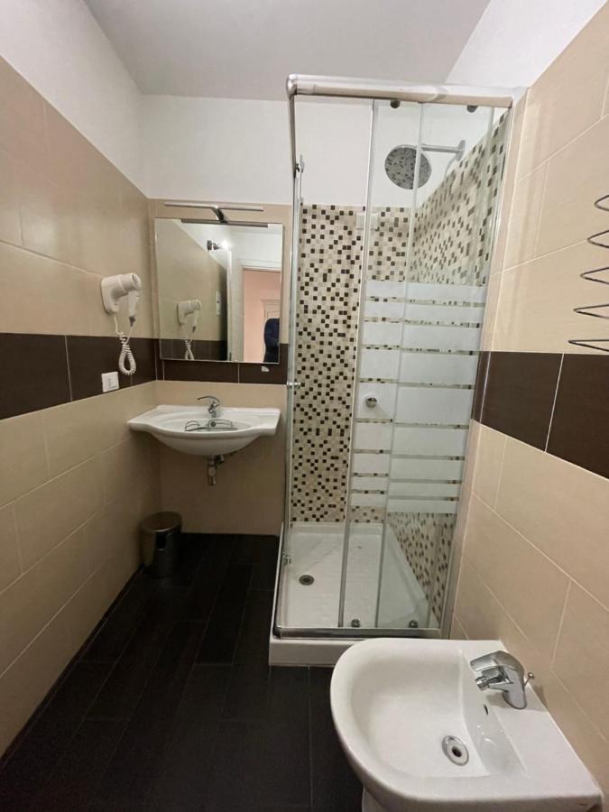 Ad Cavour Luxury Rooms - By Ad Roma Exteriör bild