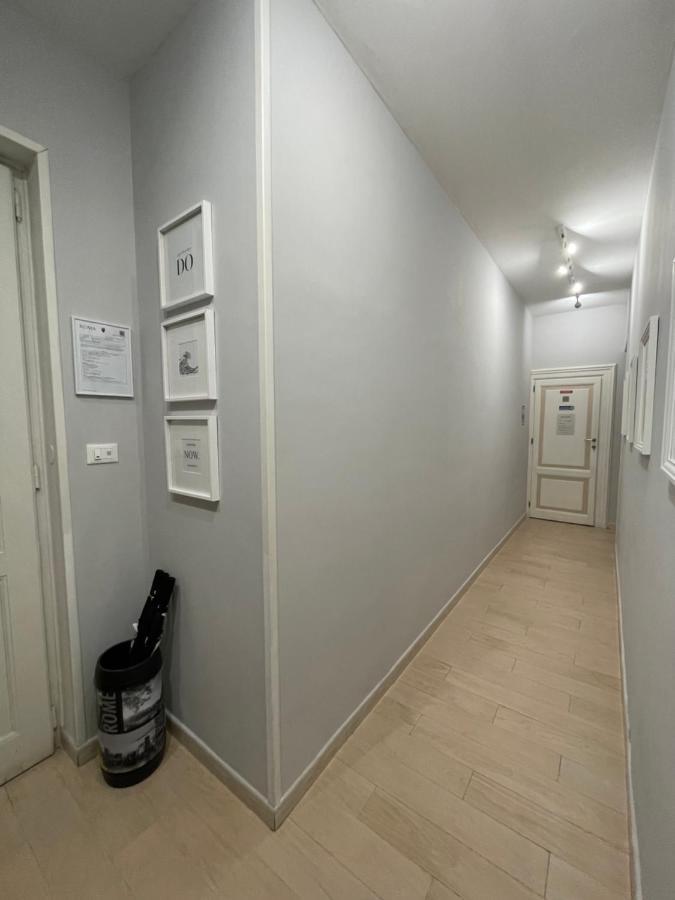 Ad Cavour Luxury Rooms - By Ad Roma Exteriör bild