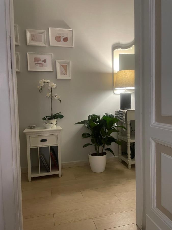 Ad Cavour Luxury Rooms - By Ad Roma Exteriör bild