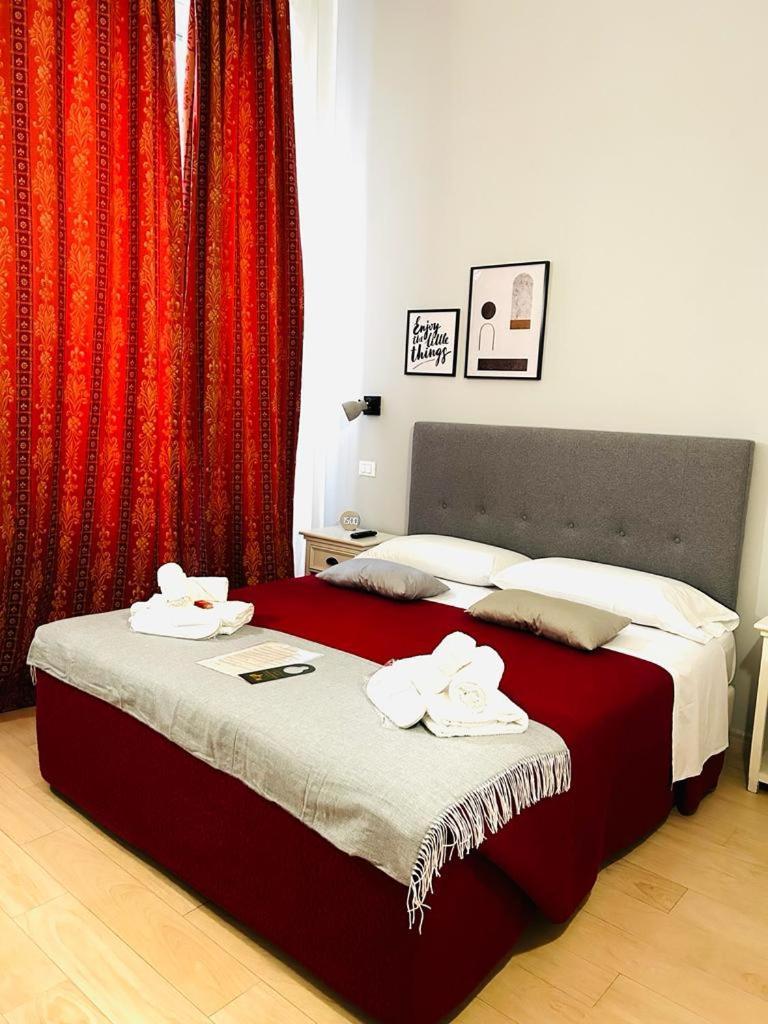Ad Cavour Luxury Rooms - By Ad Roma Rum bild