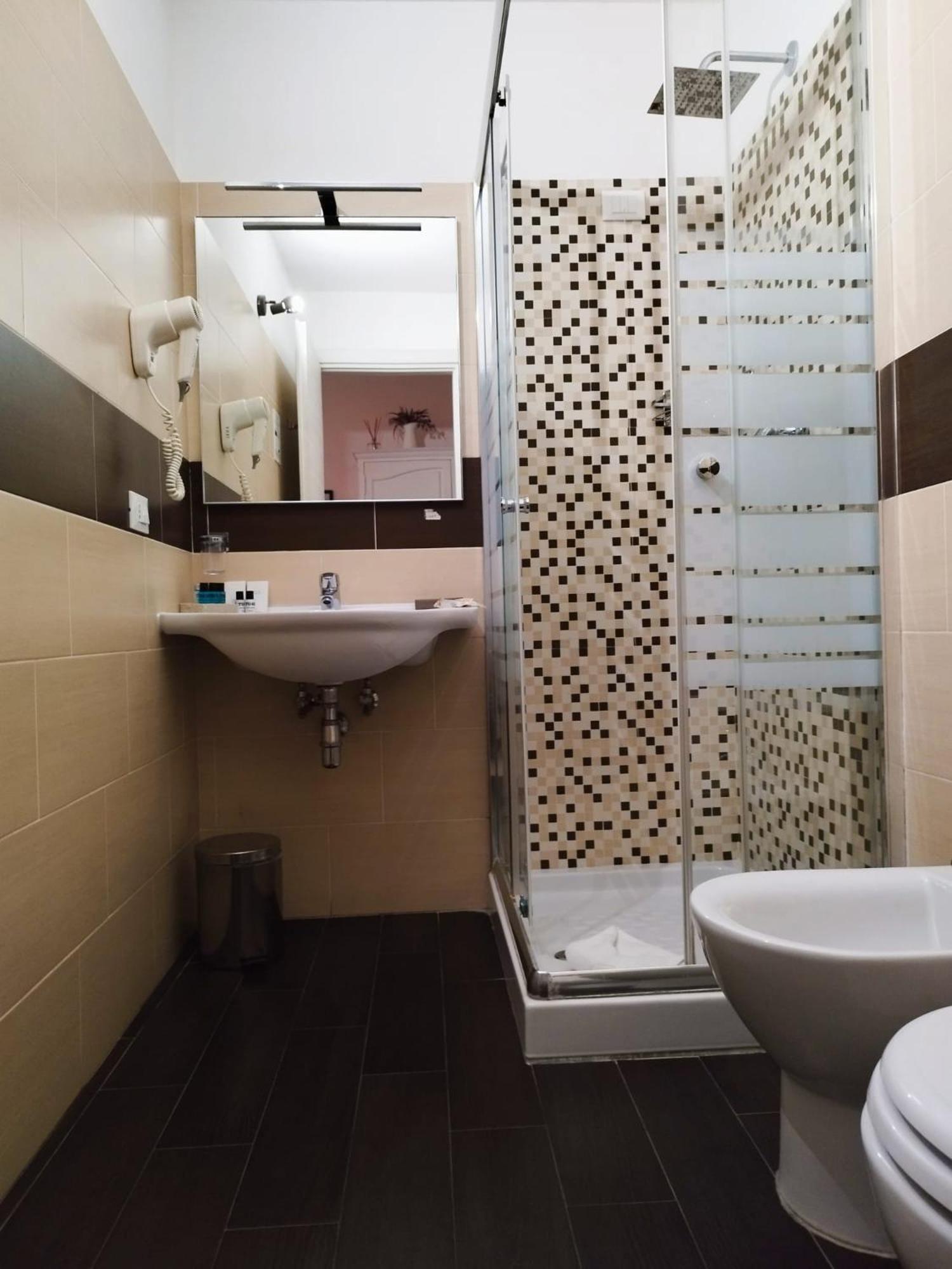 Ad Cavour Luxury Rooms - By Ad Roma Rum bild