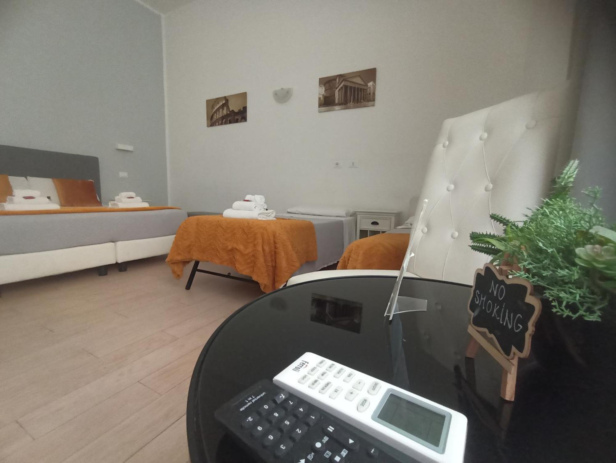 Ad Cavour Luxury Rooms - By Ad Roma Rum bild